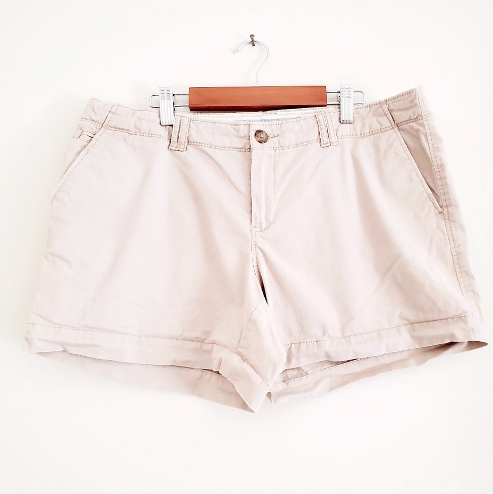 Old Navy Mid Rise Women's shorts Size 12